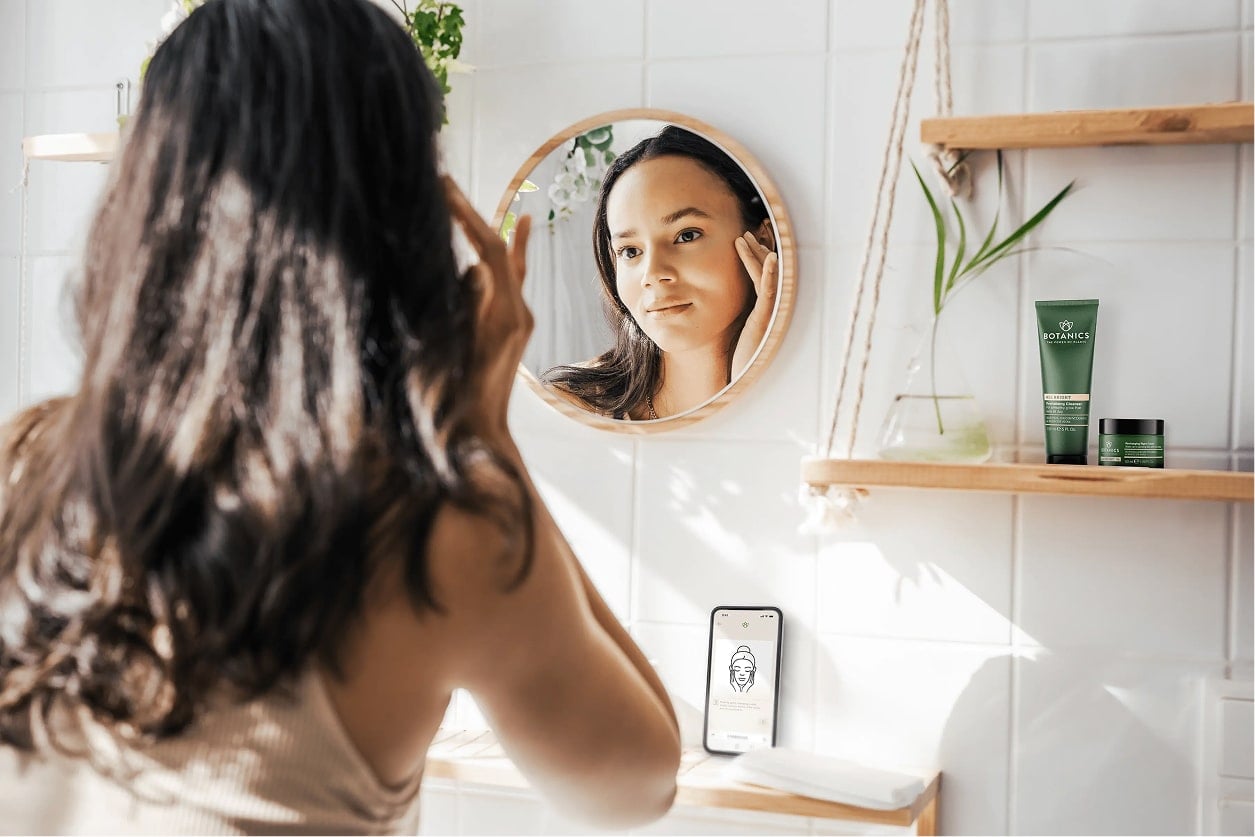 How Augmented Reality is Transforming Packaging: The Future of Interactive Consumer Experiences hero image